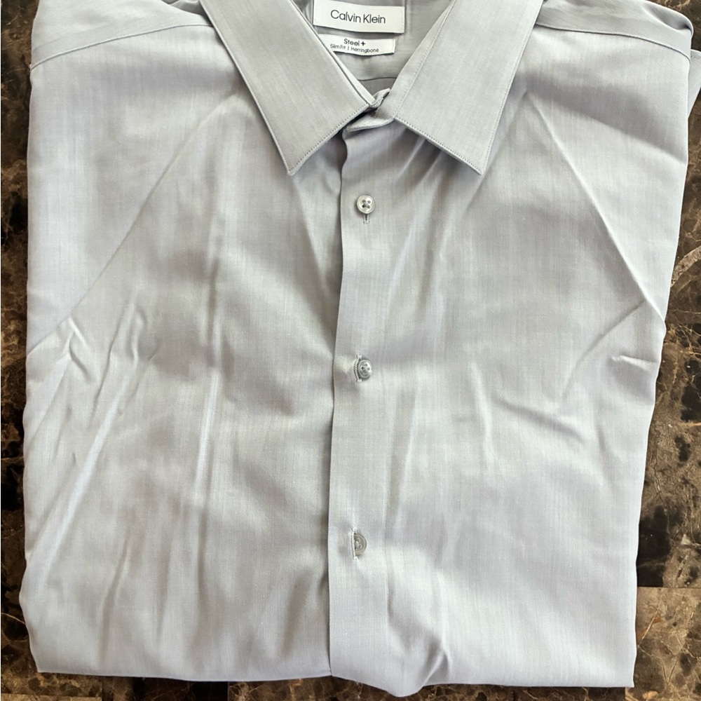 Calvin Klein Men's Silver (Grey ) Dress Shirt